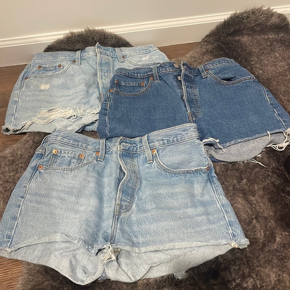 Levi women’s high waisted jean shorts